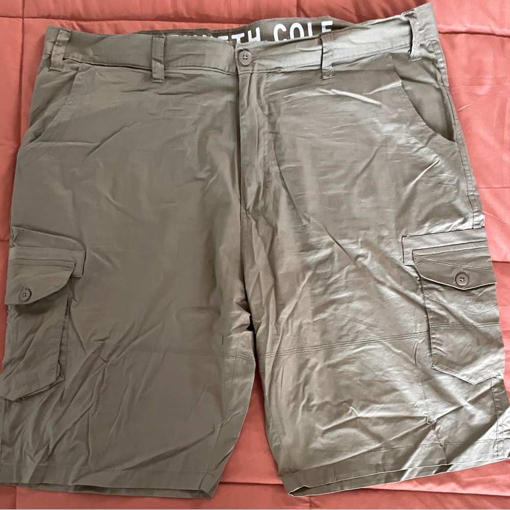 Kenneth Cole Men's tan Cargo Shorts